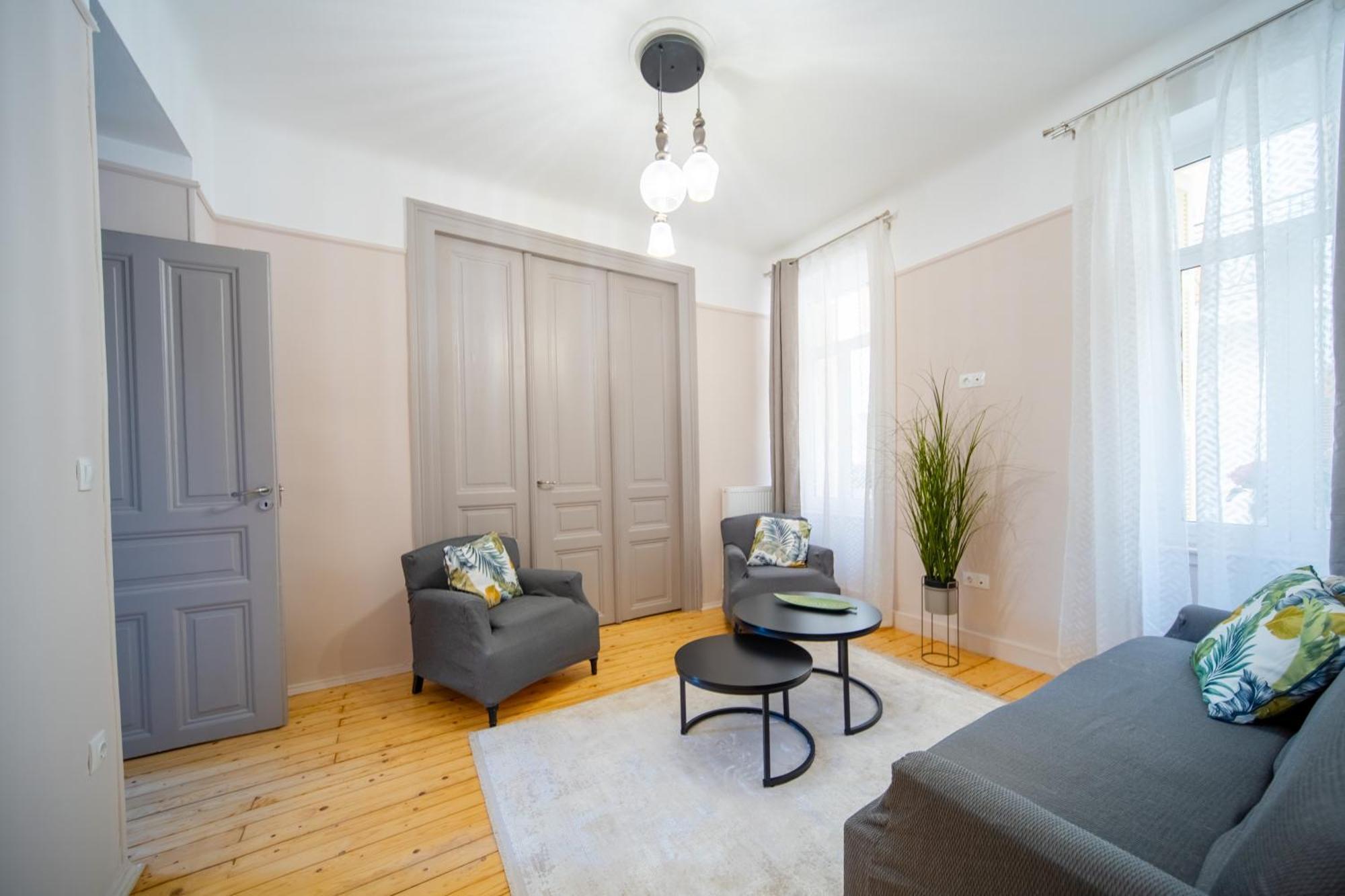 Apartamento Oikia Tripodon Atenas Exterior foto