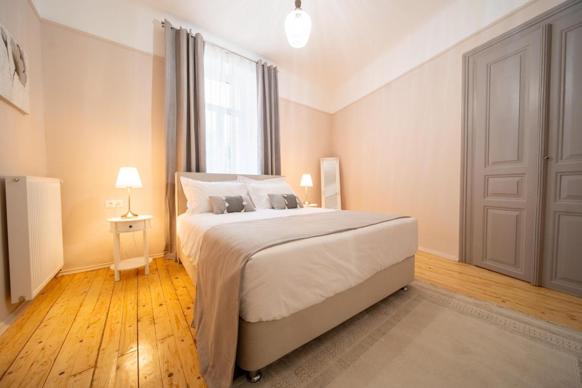 Apartamento Oikia Tripodon Atenas Exterior foto